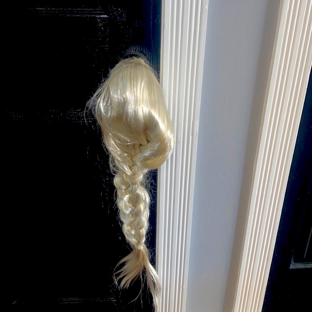 Disney frozen wig